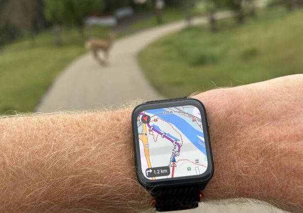 garmin-montre-connectee-venu-x1-02
