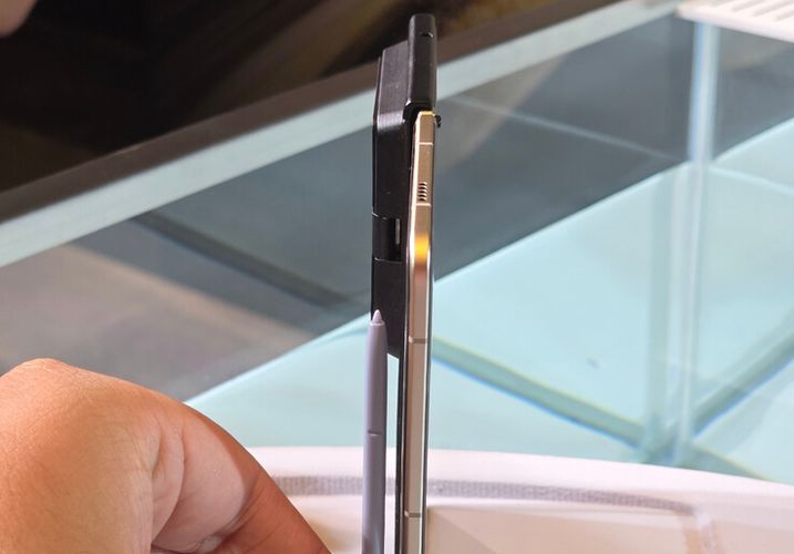 smartphone-pliable-_honor-magic-v5-